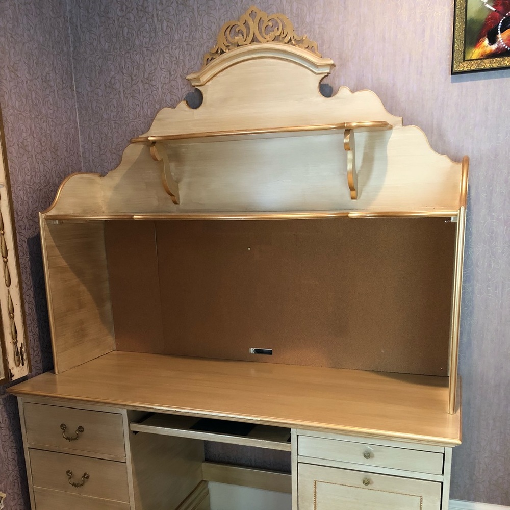 Lexington computer desk with hutch